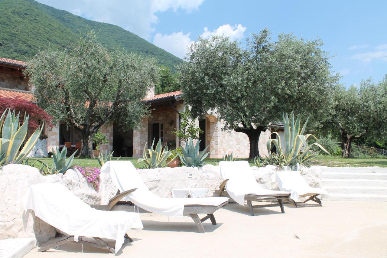 B&B Le Agavi Borso del Grappa Exteriör bild